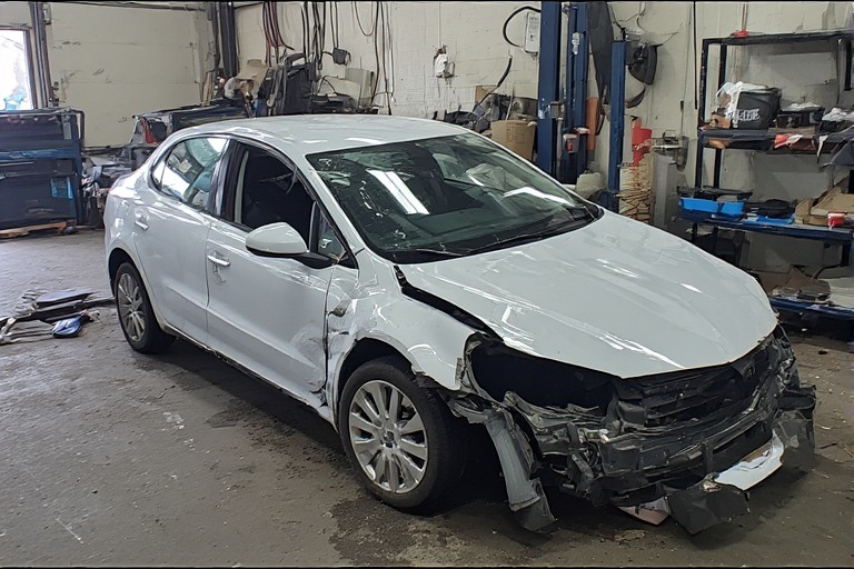 Darmowe sprawdzenie auta po VIN po wypadku